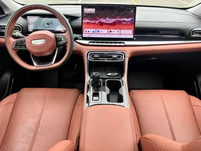 Geely Emgrand — Фото автомобиля 6
