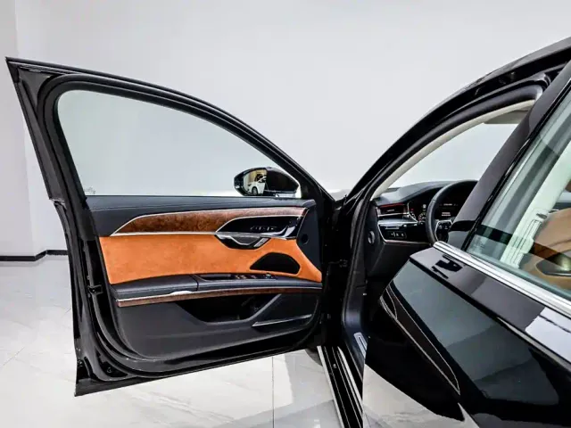 Audi A8 — Фото автомобиля 8