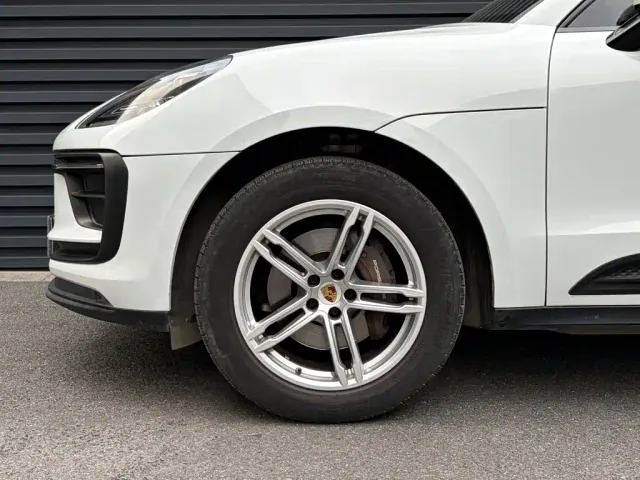 Porsche Macan — Фото автомобиля 4