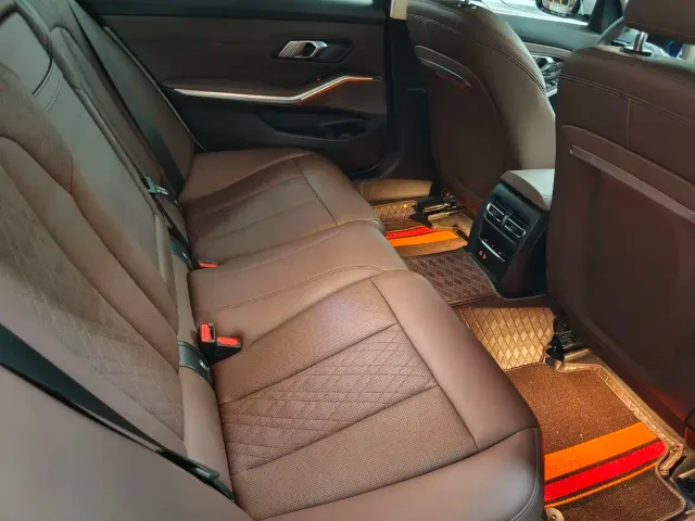 BMW 3 Series — Фото автомобиля 12