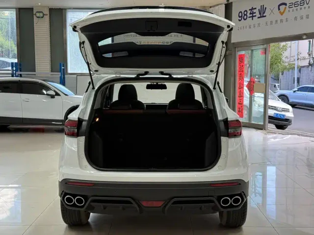 Geely Binyue — Фото автомобиля 23