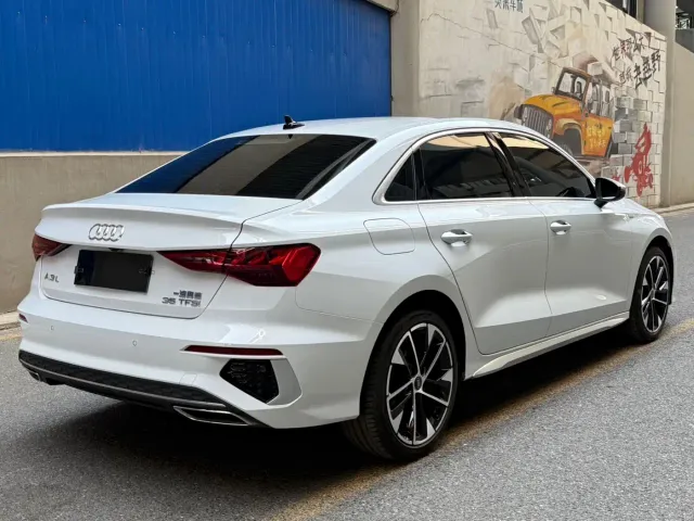 Audi A3 — Фото автомобиля 4