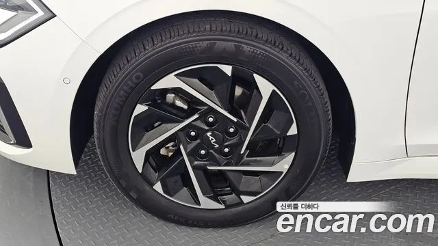 Kia K5 Noblesse — Фото автомобиля 5