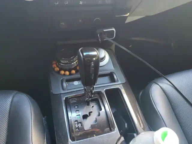 Toyota 4Runner — Фото автомобиля 16