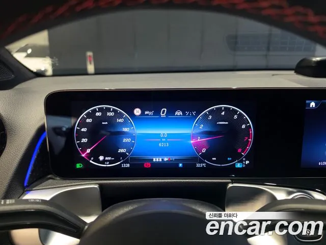 Mercedes-Benz GLB-Class — Фото автомобиля 8