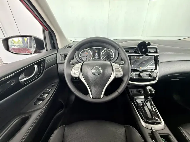 Nissan Tiida — Фото автомобиля 7