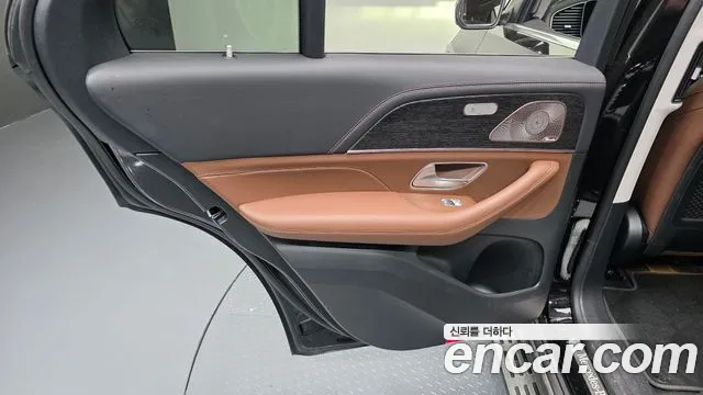 Mercedes-Benz GLE-Class — Фото автомобиля 22