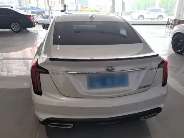 Cadillac CT5 — Фото автомобиля 3