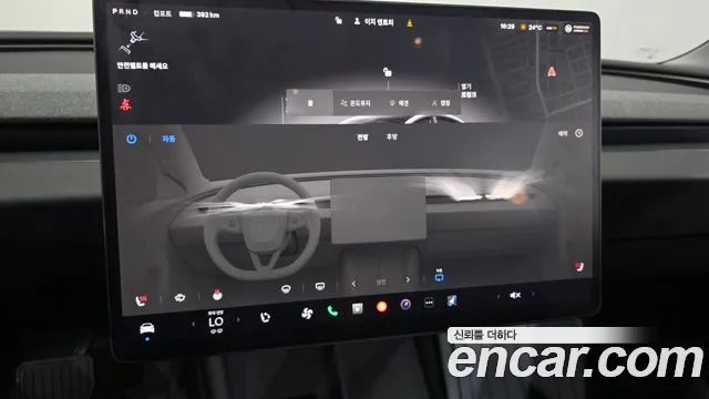 Tesla Model 3 — Фото автомобиля 16