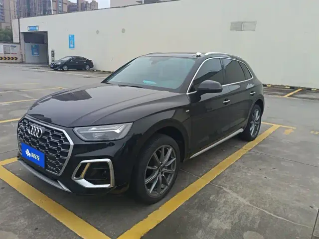 Фотография автомобиля — Audi Q5L