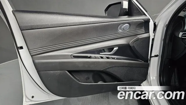 Hyundai Avante CN7 — Фото автомобиля 13