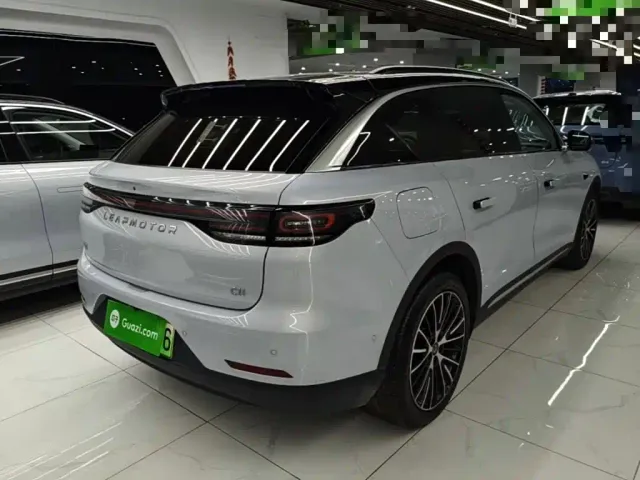 Leapmotor C11 — Фото автомобиля 6