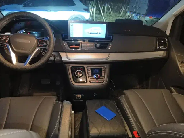 Maxus G20 — Фото автомобиля 12