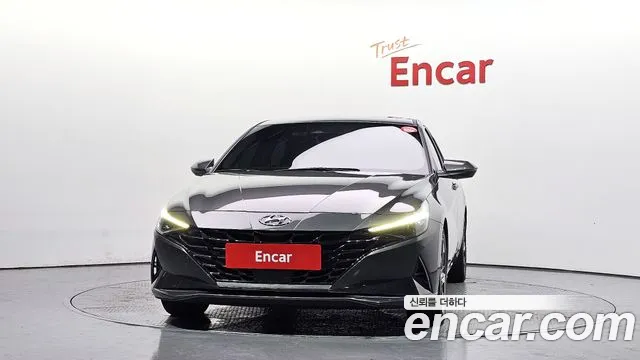 Hyundai AVANTE Avante (CN7) — Фото автомобиля 3