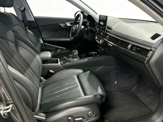 Audi A4L — Фото автомобиля 10