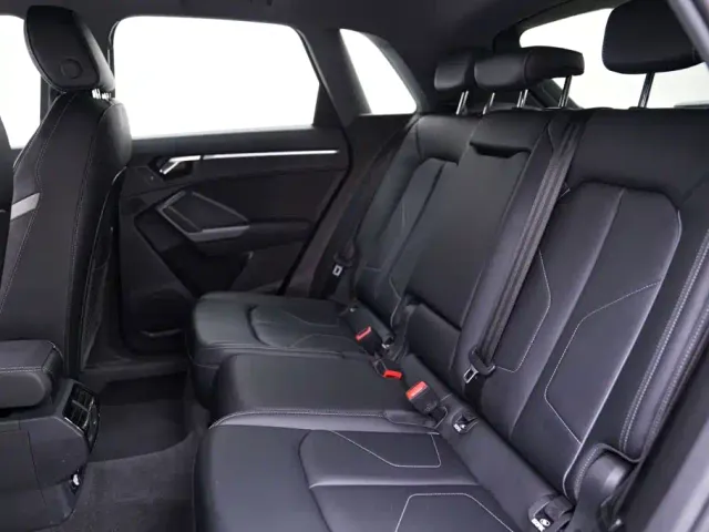 Audi Q3 — Фото автомобиля 14