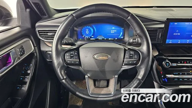 Ford Explorer Generation 6 — Фото автомобиля 12