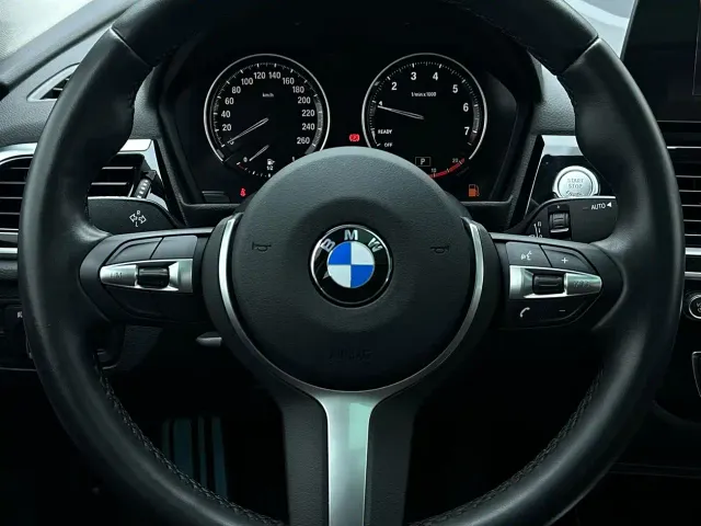 BMW 1 Series — Фото автомобиля 12