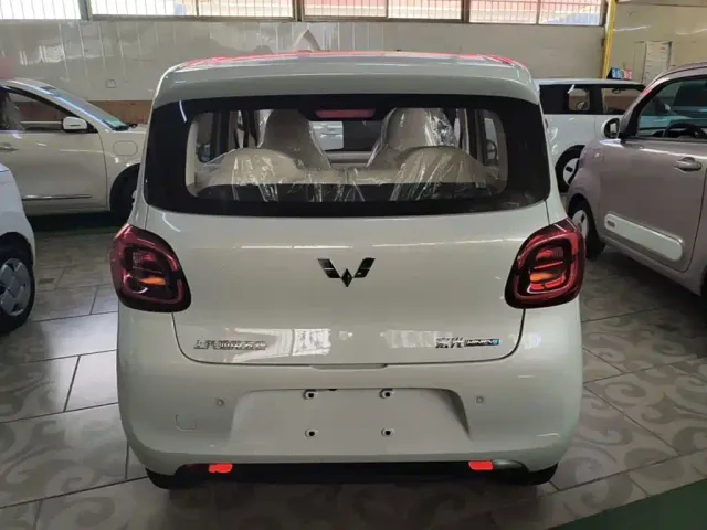 Wuling Hongguang Mini EV — Фото автомобиля 5
