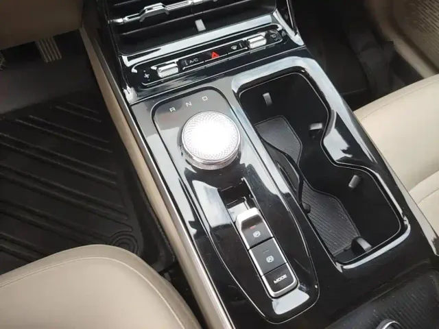 Wuling Starlight — Фото автомобиля 13