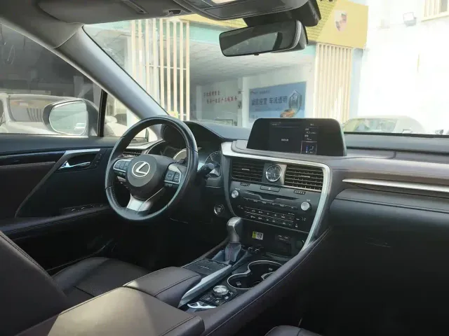 Lexus RX — Фото автомобиля 11