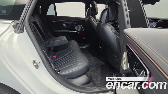 Mercedes-Benz EQS — Фото автомобиля 12