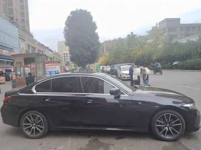 BMW 3 Series — Фото автомобиля 8