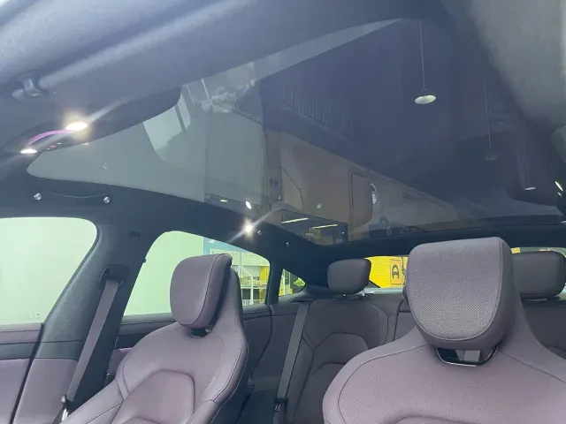 Xiaomi Auto Xiaomi SU7 2024 RWD Long Range Intelligent Driving Edition — Фото автомобиля 15