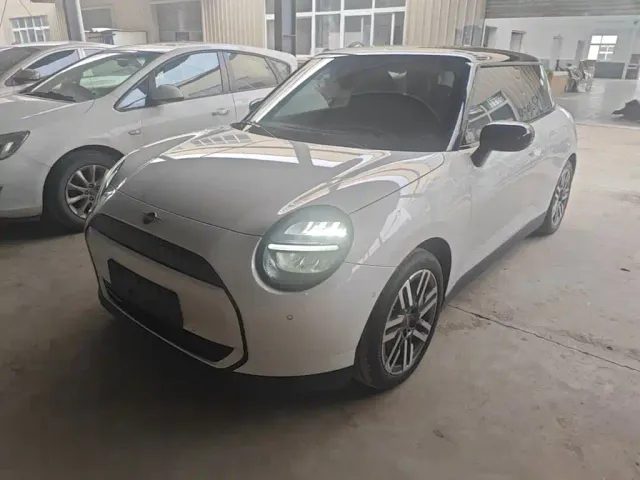 Фотография автомобиля — MINI Cooper