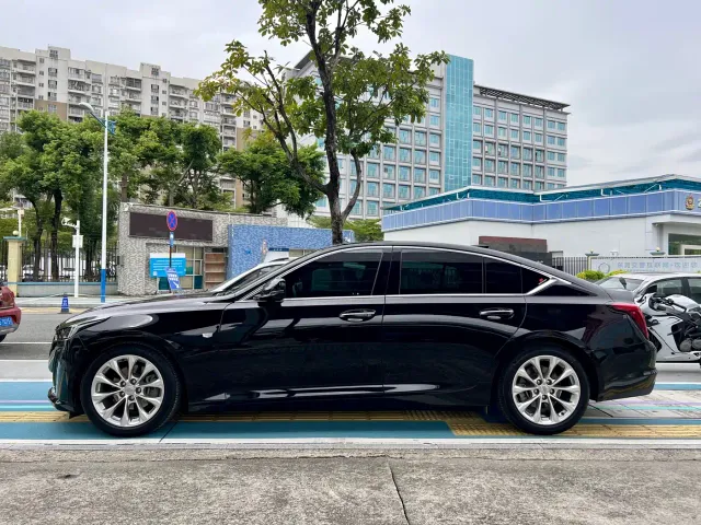 Cadillac CT5 — Фото автомобиля 4