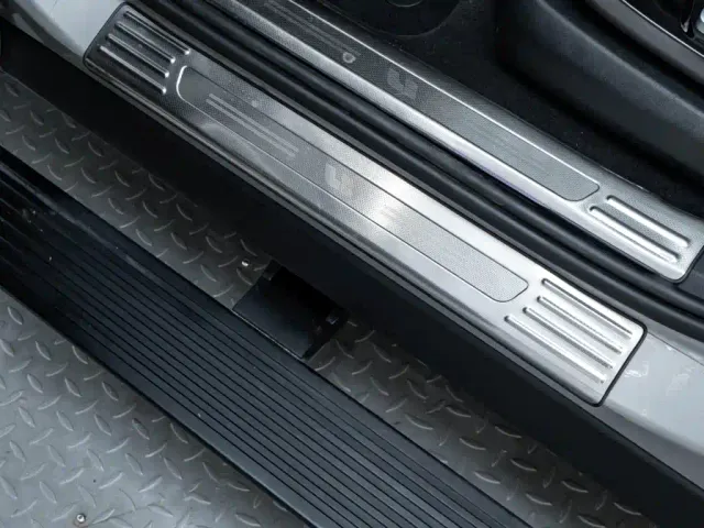 Li Auto L9 — Фото автомобиля 11