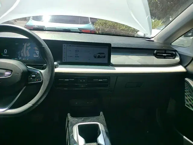 Geely Geometry E Firefly — Фото автомобиля 12