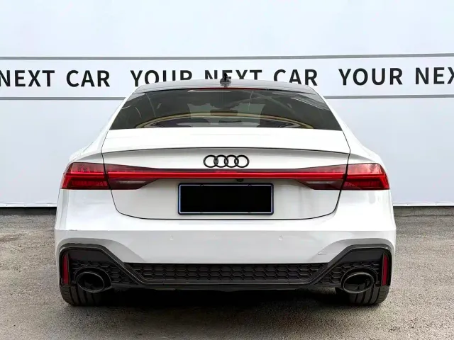 Audi A7 — Фото автомобиля 8