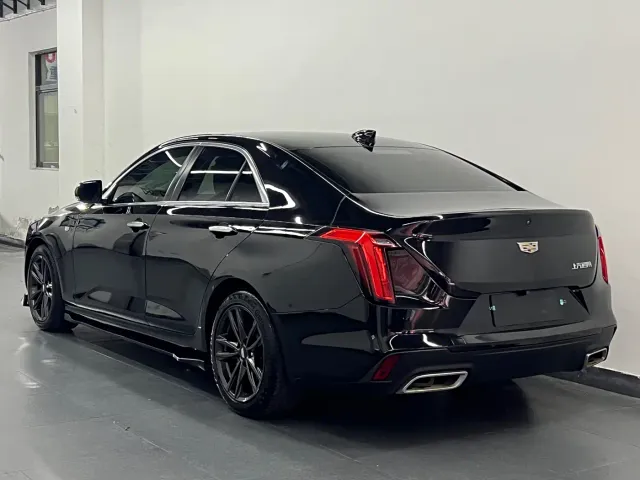 Cadillac CT4 — Фото автомобиля 4