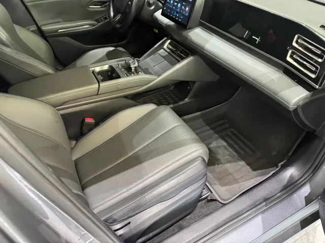 BYD Qin L — Фото автомобиля 18