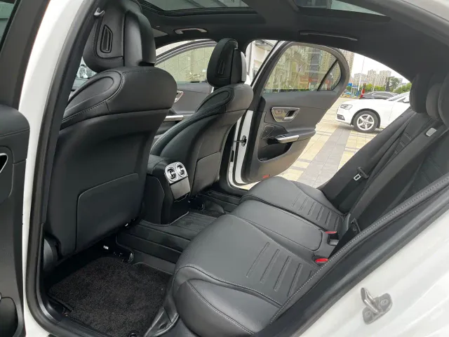 Mercedes-Benz C-Class — Фото автомобиля 10