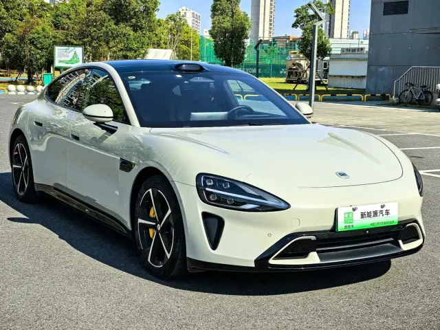 Xiaomi SU7 — Фото автомобиля 2