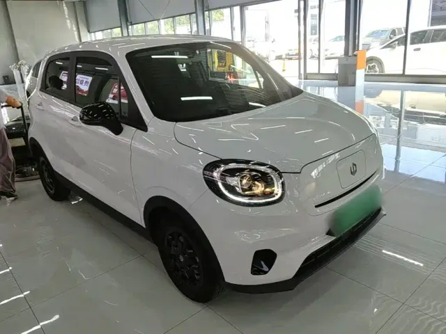 Leapmotor T03 — Фото автомобиля 3