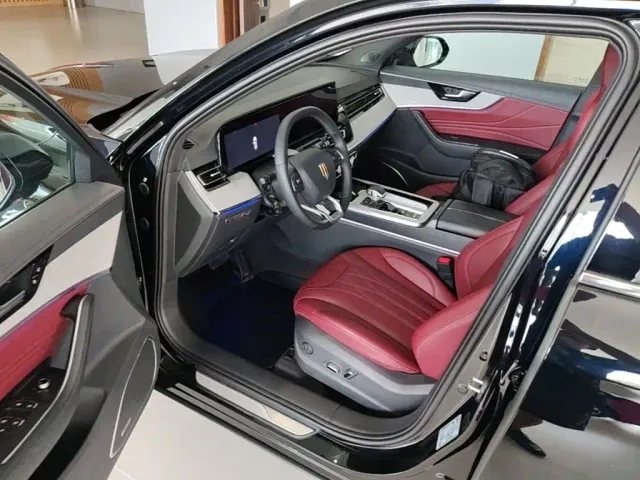 Hongqi HS5 — Фото автомобиля 22