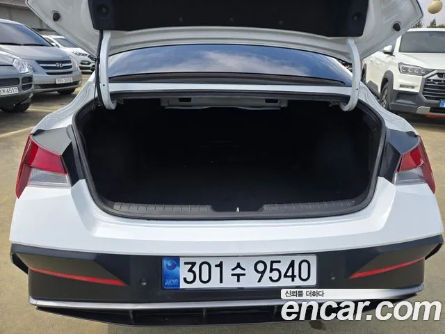 Hyundai Avante CN7 — Фото автомобиля 20