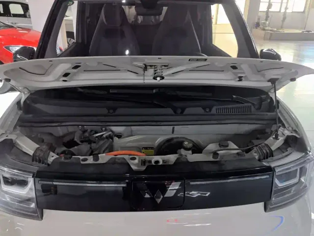 Wuling Hongguang Mini EV — Фото автомобиля 15