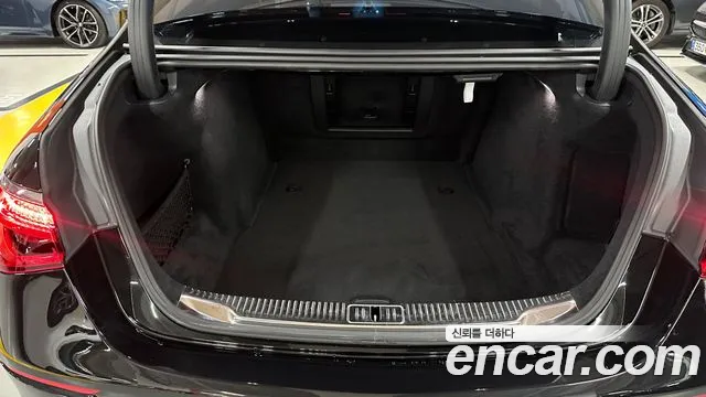 Mercedes-Benz S-Class S-класс W223 — Фото автомобиля 12