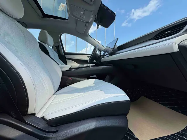 BYD Seal 05 DM-i — Фото автомобиля 5
