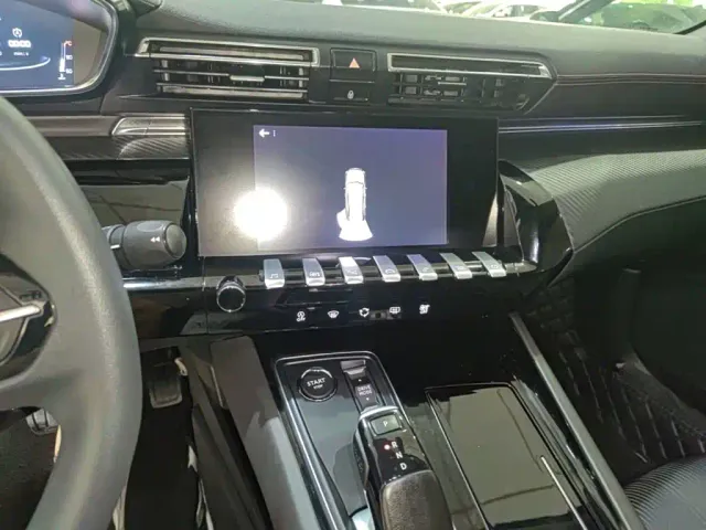 Peugeot 508 — Фото автомобиля 12
