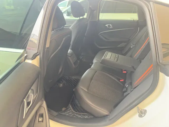BMW 2 Series — Фото автомобиля 10