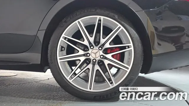 Mercedes-Benz AMG GT 4 двери 43 4MATIC+ — Фото автомобиля 16