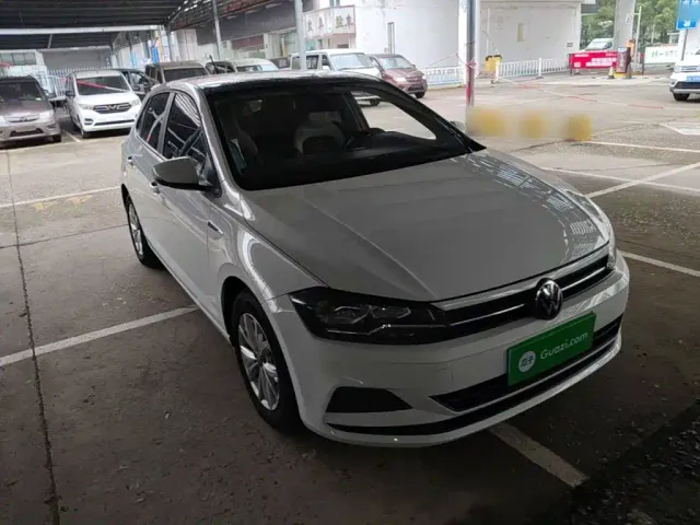 Volkswagen Polo — Фото автомобиля 3