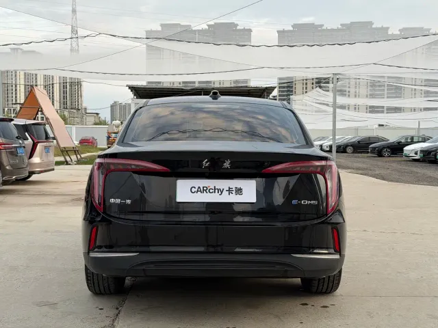 Hongqi E-QM5 — Фото автомобиля 5