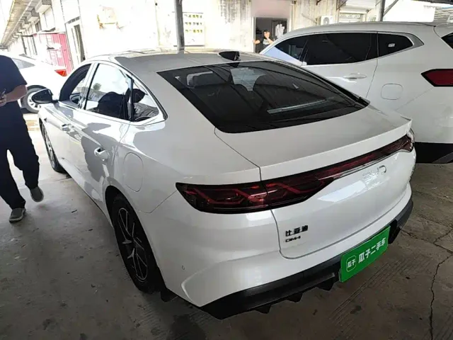 BYD Qin L — Фото автомобиля 4