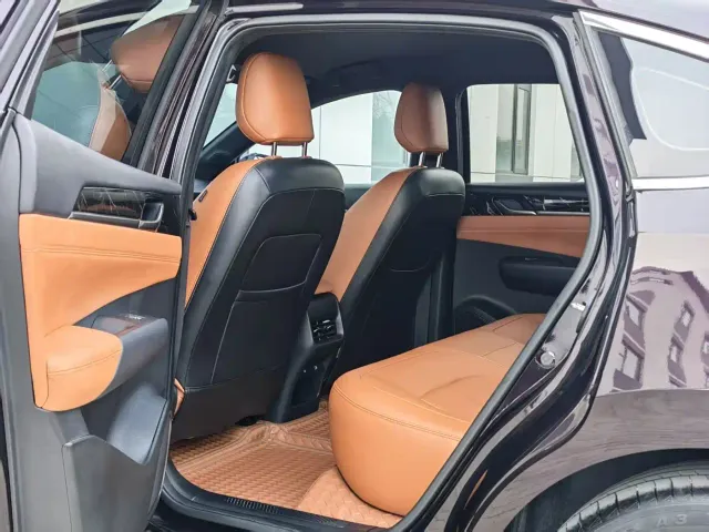 Wuling Starlight — Фото автомобиля 5